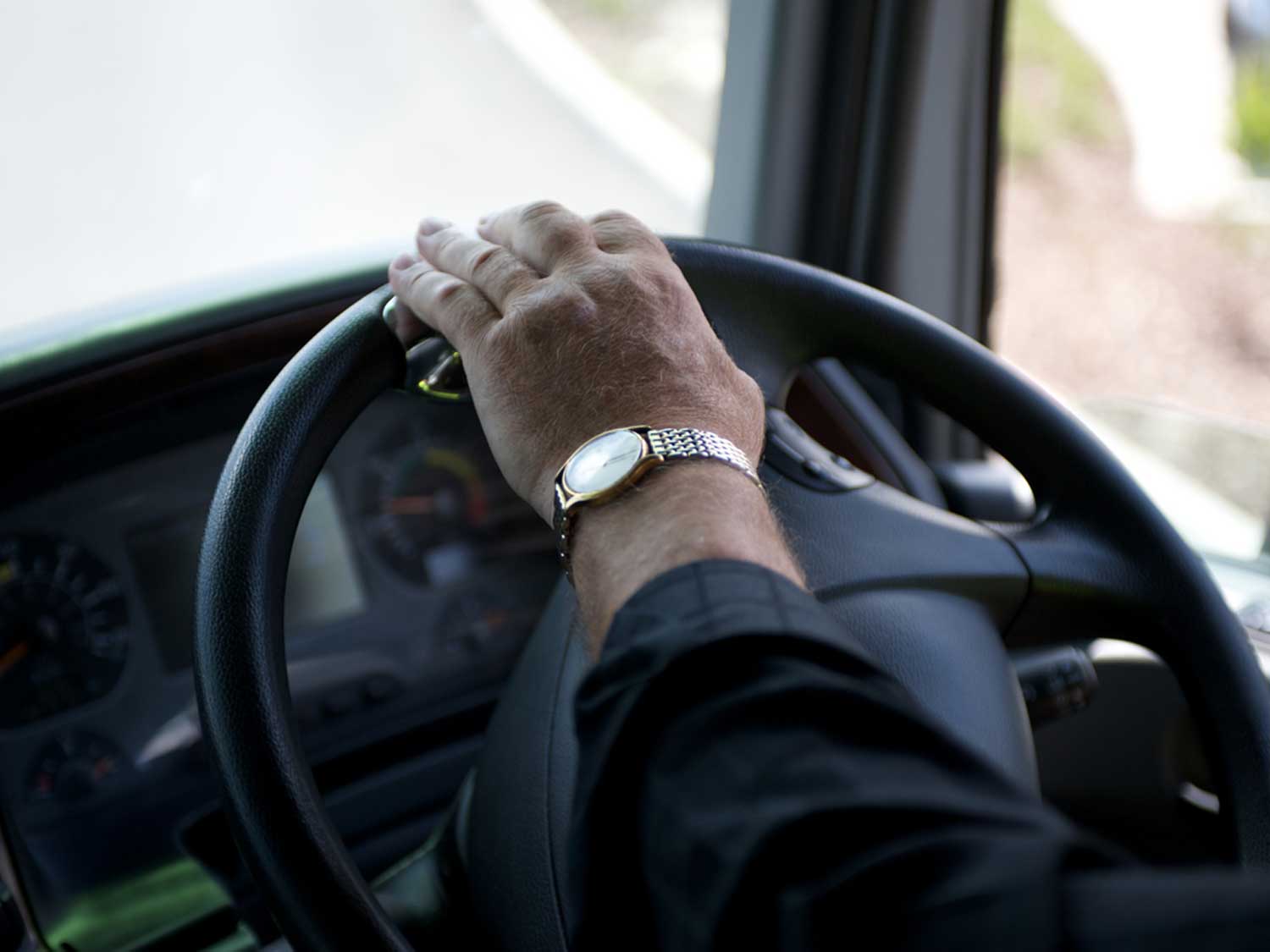 Road freight prices edge higher in August